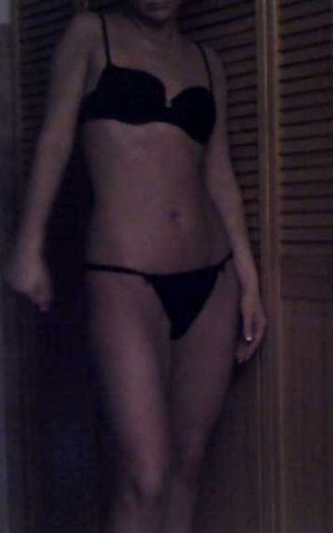 Anne-laurie escort girl in Commerce City